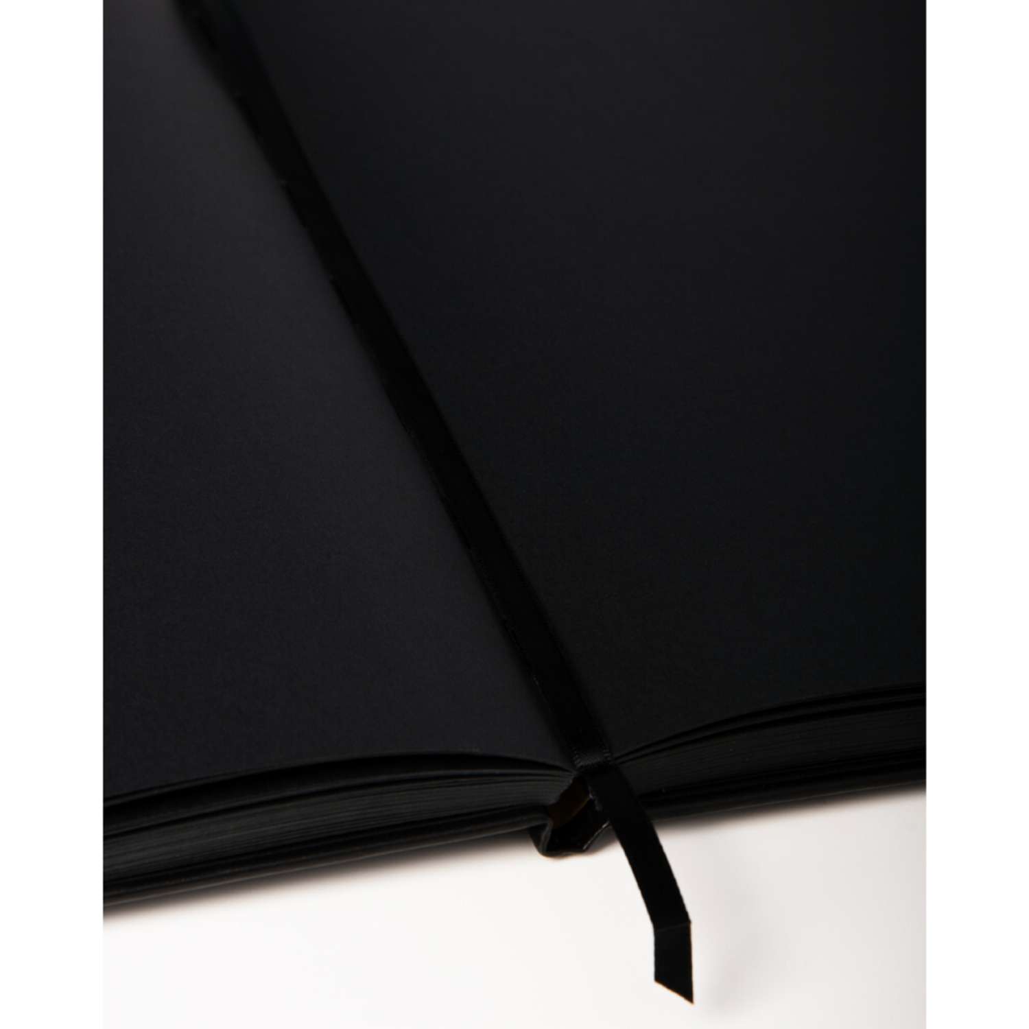 Скетчбук Sakura 140 г/кв.м 12х12 см 80 листов черного цвета Твердая черная обложка - фото 5