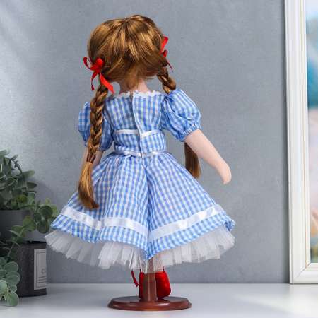 Кукла коллекционная Зимнее волшебство керамика «Мила в синем платье в мелкую клетку» 40 см