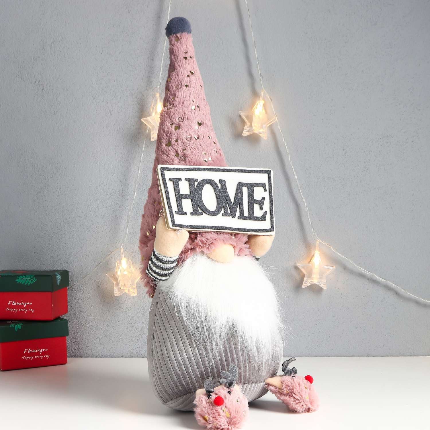 Кукла интерьерная Зимнее волшебство «Дед Мороз с табличкой HOME» 47х17х15 см - фото 2