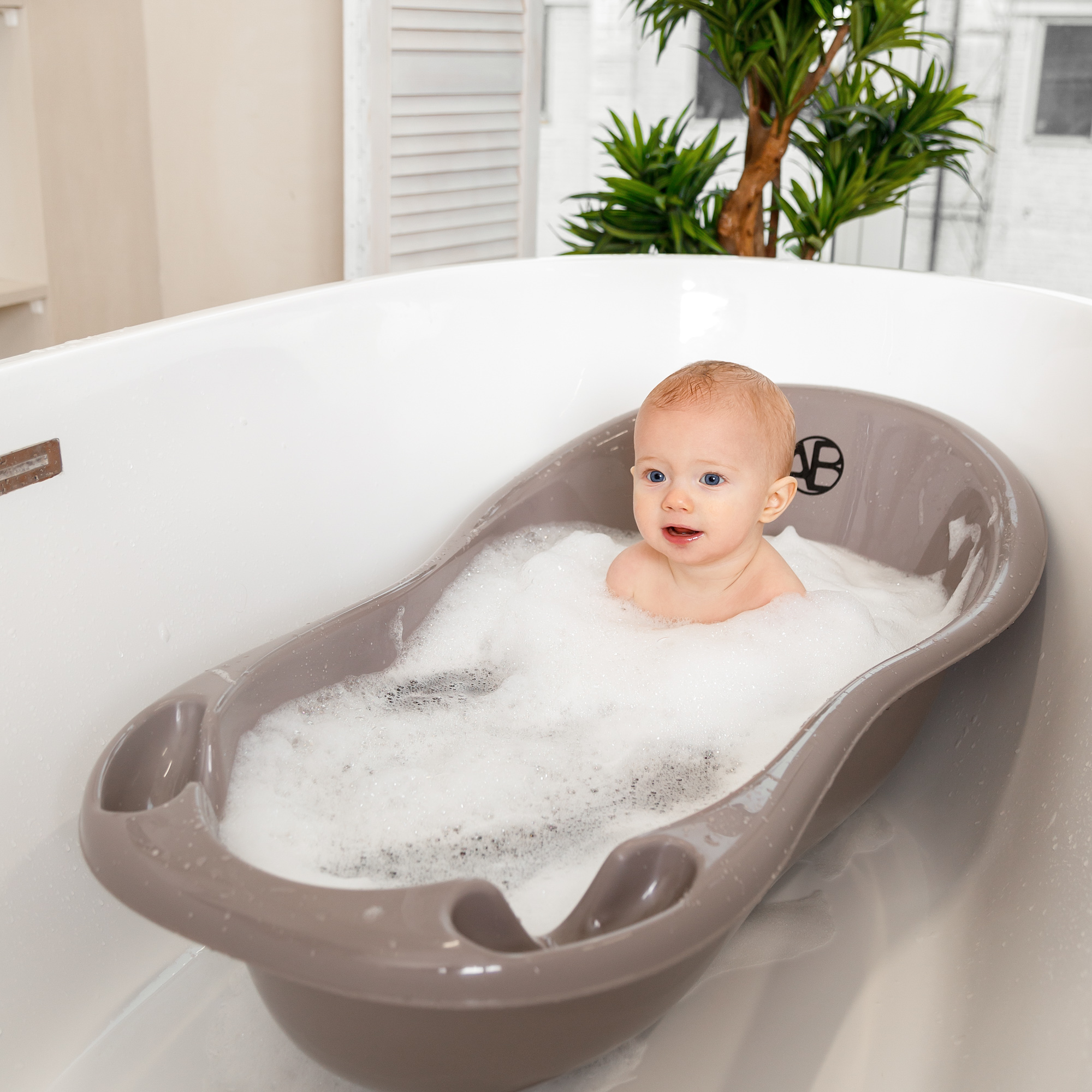 Ванночка для купания AmaroBaby Waterfall серая купить по цене 1679 ₽ в  интернет-магазине Детский мир