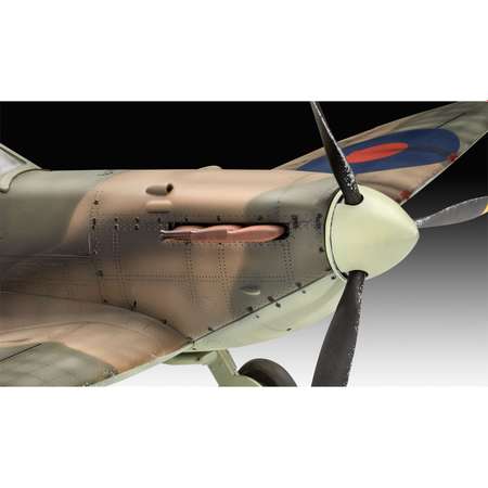 Сборная модель Revell Spitfire Mk.V Iron Maiden