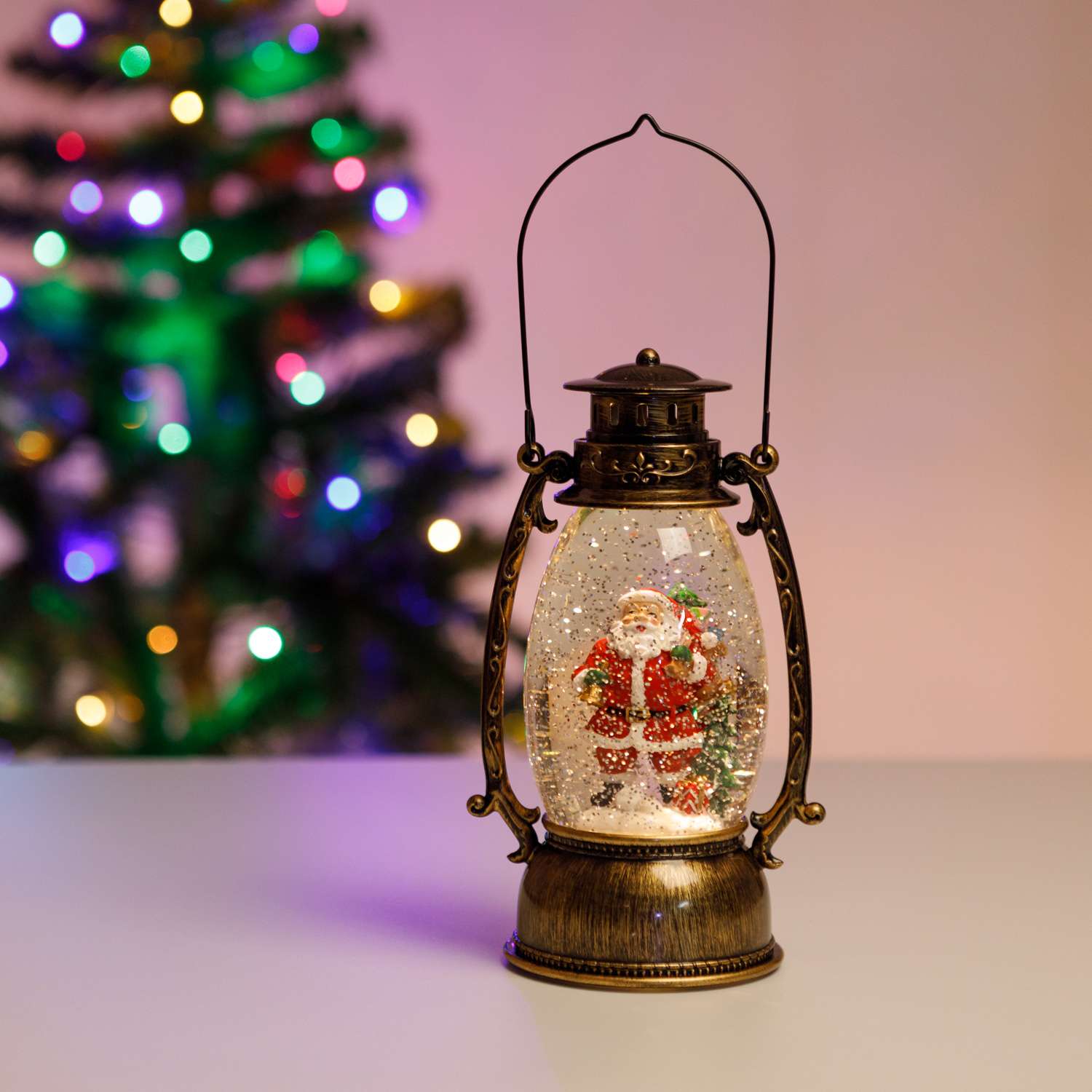Лампа декоративная BABY STYLE Новогодняя Дед Мороз у елки USB - фото 1
