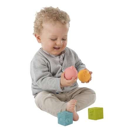 Игрушки в наборе Vulli мячики кубики 220119