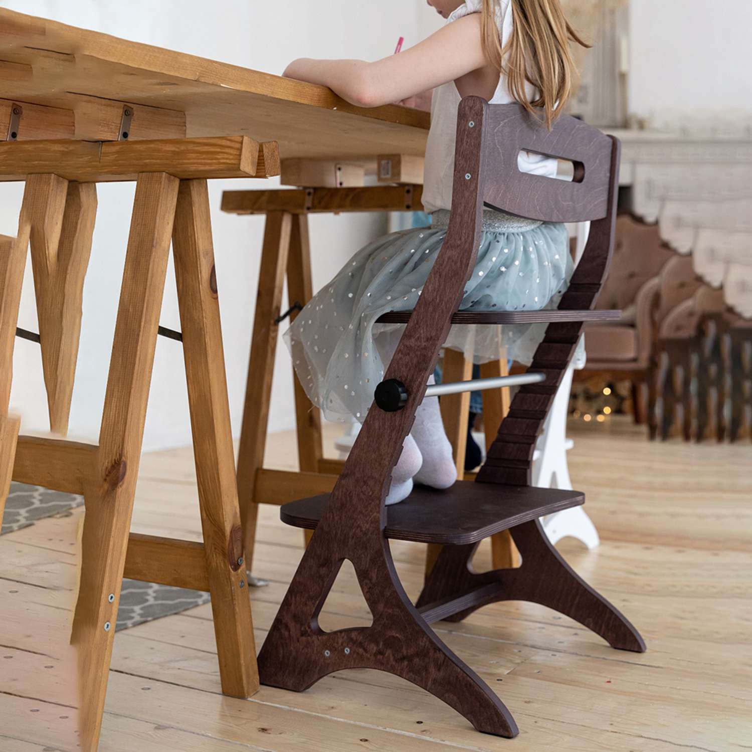 Растущий регулируемый стул INDSPACE детский Мультик Темный орех - фото 7