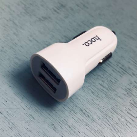 Зарядное устройство для авто HOCO АЗУ/USB 2 разъема/ 2.4A MAX/кабель Lightning