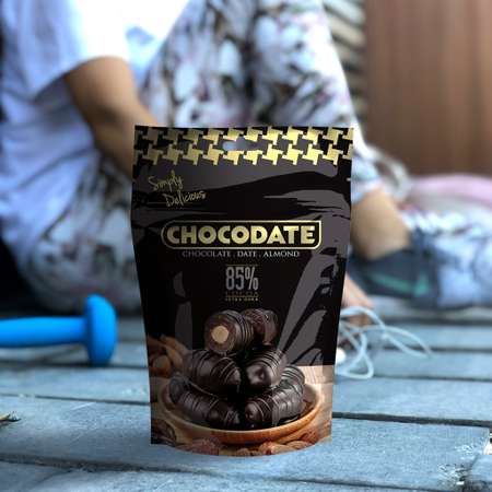 Финики CHOCODATE с миндалем в горьком шоколаде 100г