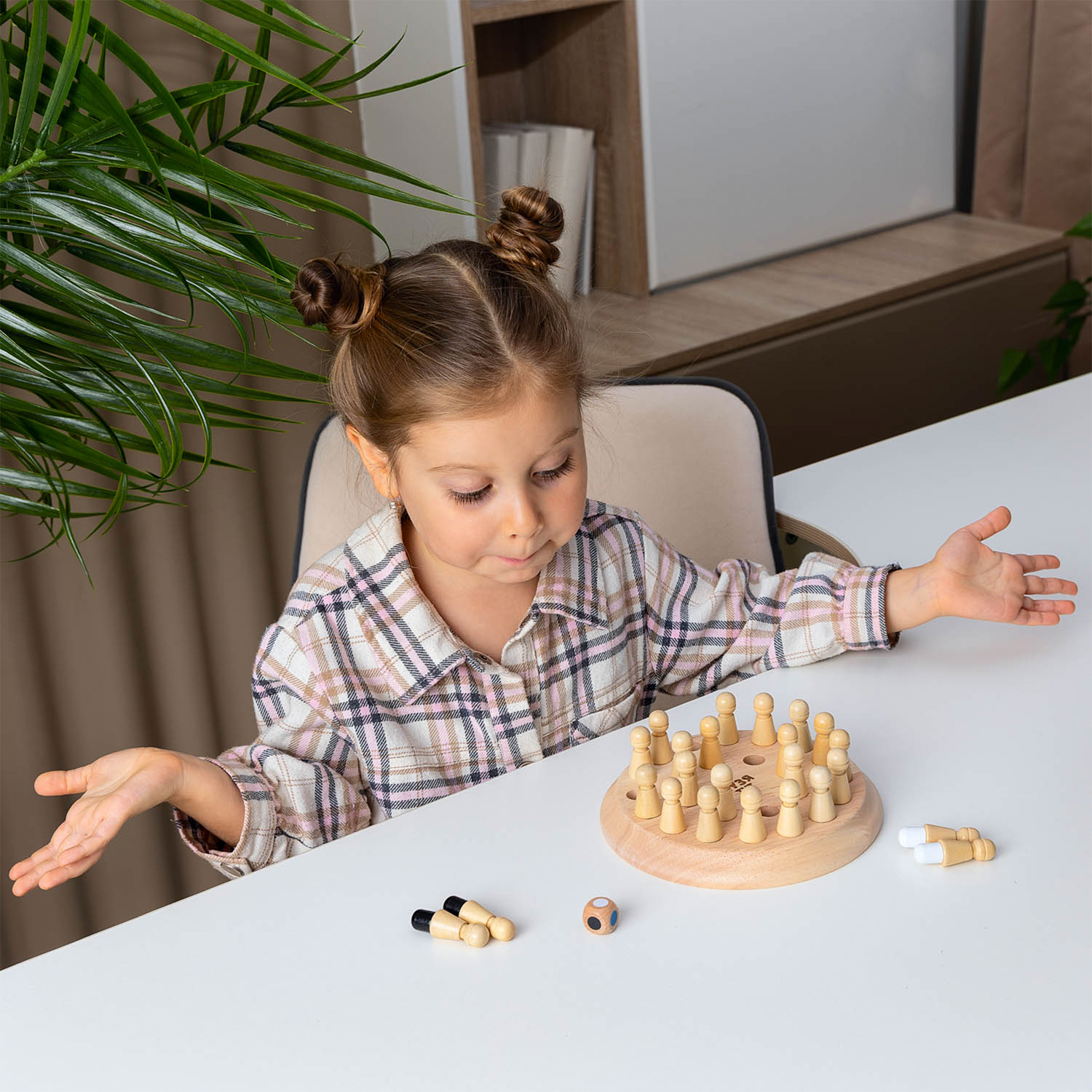 Развивающая игрушка из дерева КУЗЯ ТУТ Умные шахматы игра МЕМО - фото 4