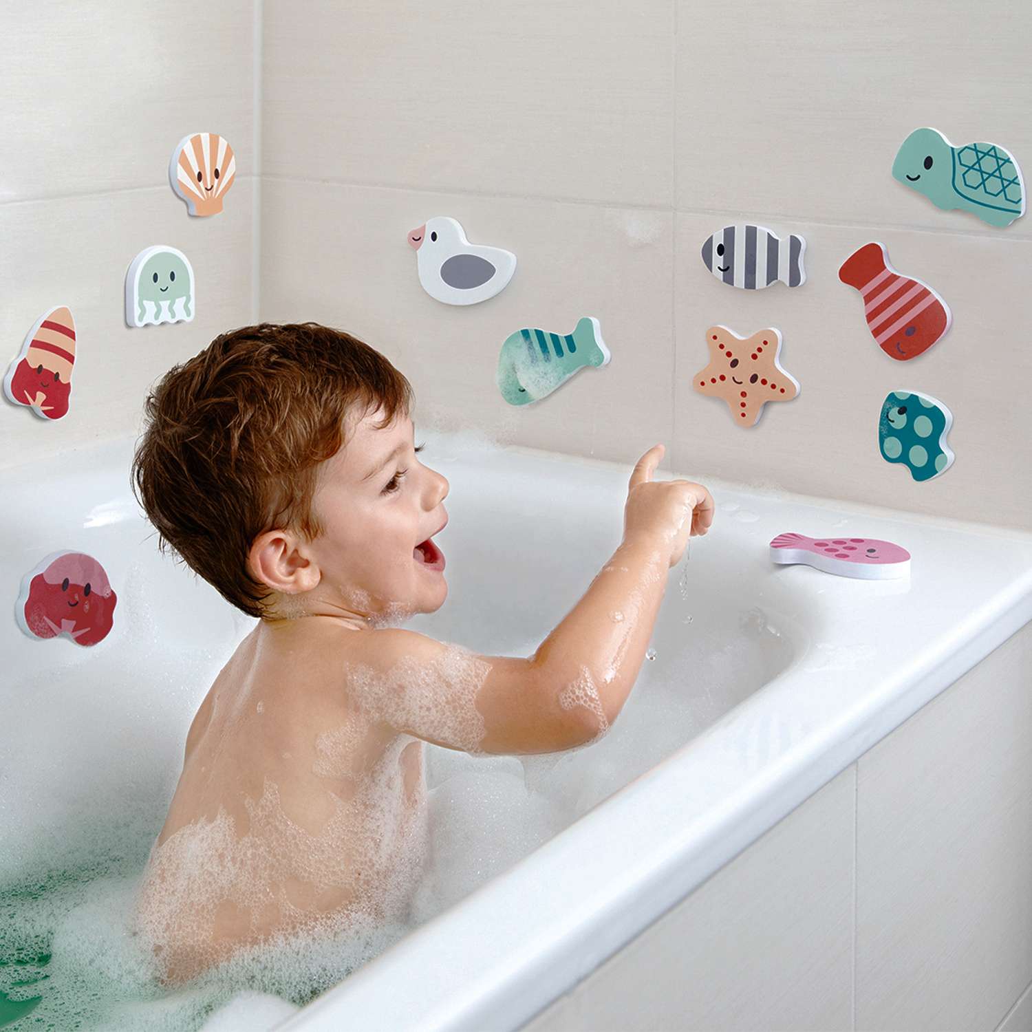 Развивающие игрушки-наклейки Hape для ванной Водный мир Серия Пастель - фото 1