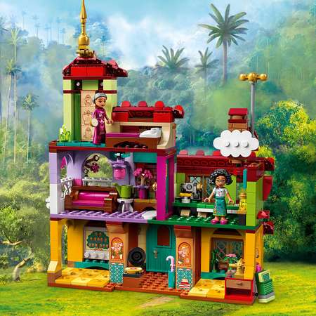 Конструктор LEGO Disney Princess The Madrigal House блочный