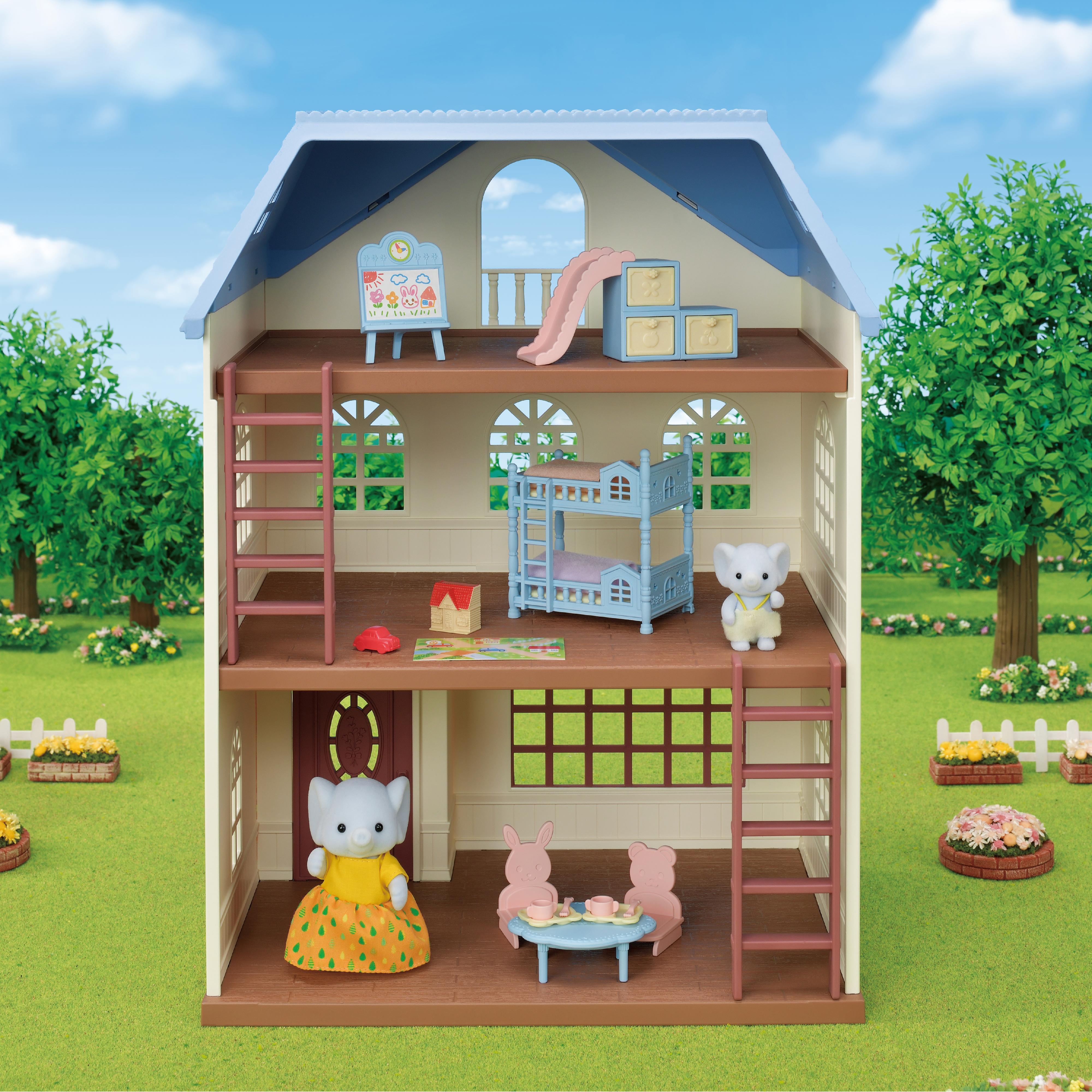 Набор игровой Sylvanian Families Домик с террасой 5513 купить по цене 4499  ₽ в интернет-магазине Детский мир