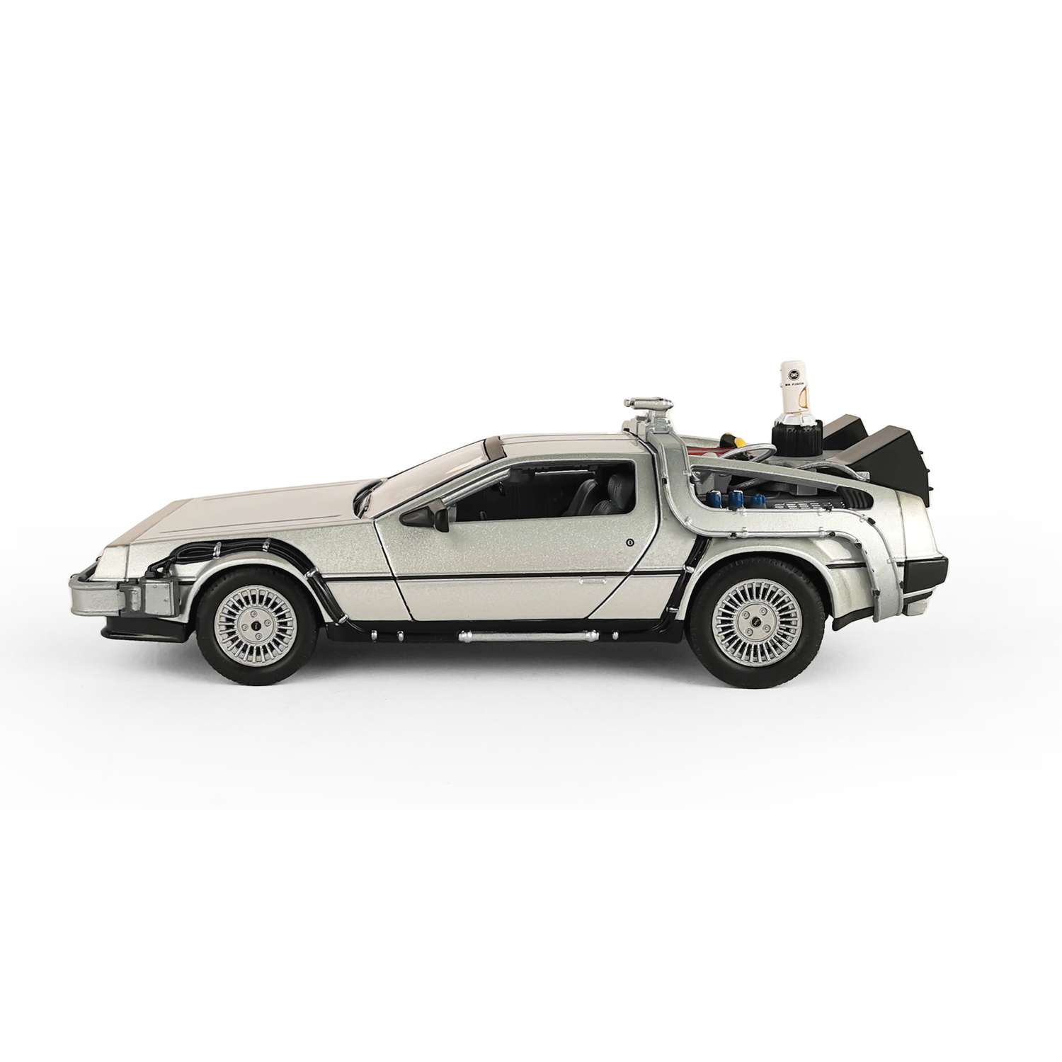 Машинка WELLY 1:24 модель DeLorean DMC-12 из кинофильма Назад в будущее 22441FV-GW - фото 3