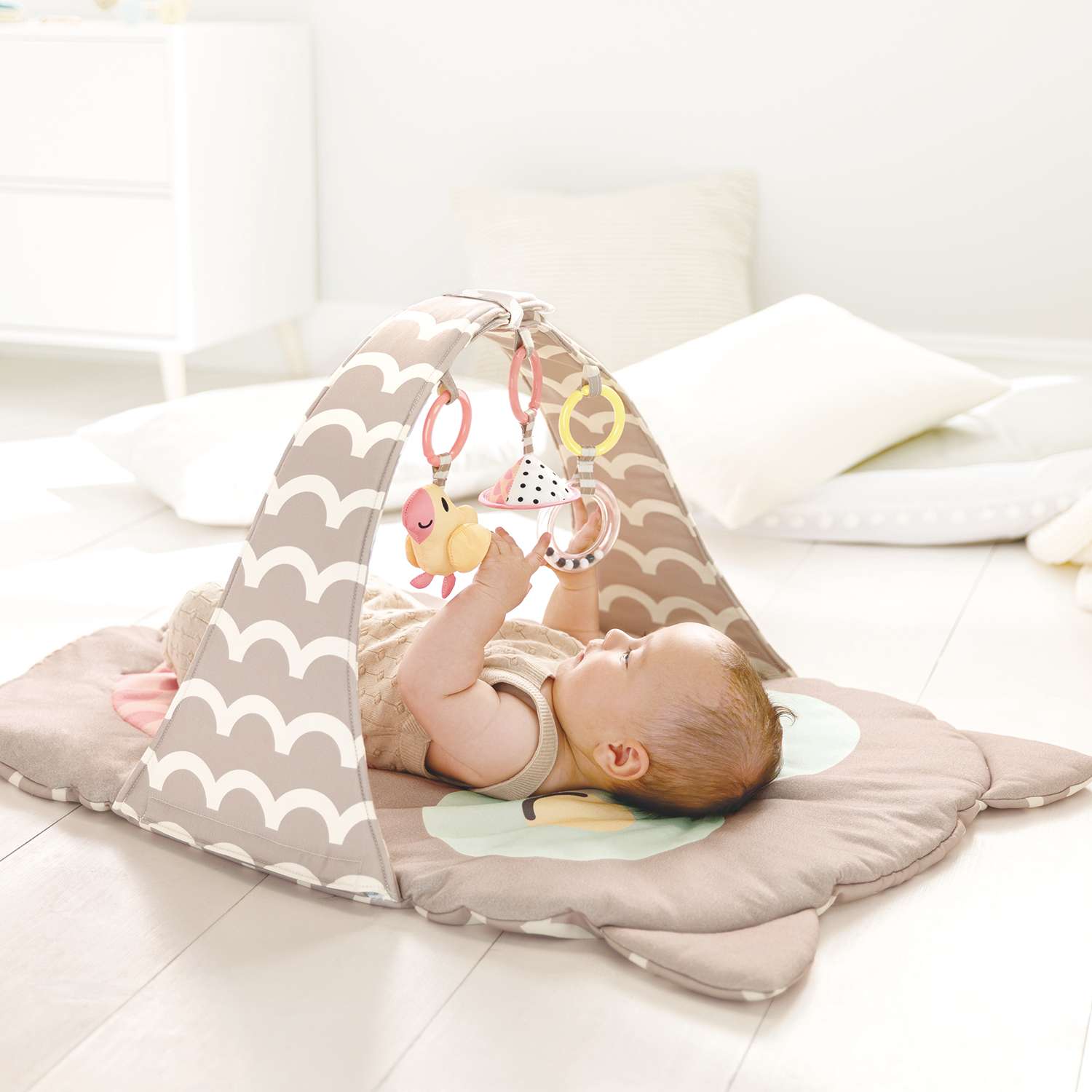 Развивающий коврик Hape для новорожденных Совушка - фото 3