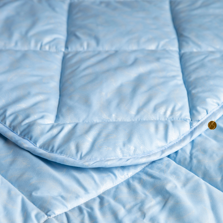 Одеяло Benalio 1.5 спальное Лебяжий пух эко облегченное 140х205 см глосс-сатин