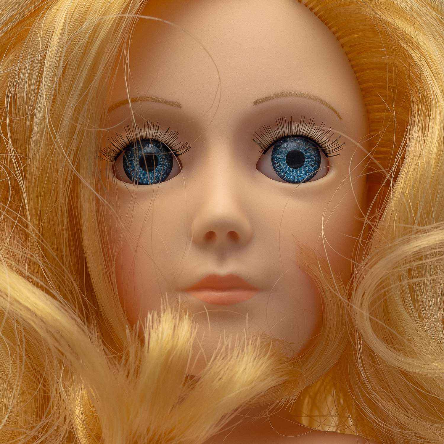 Кукла виниловая 32см TRINITY Бьянка без одежды TD004 - фото 2
