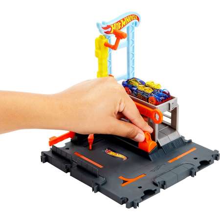 Трек Hot Wheels Ремонтная мастерская