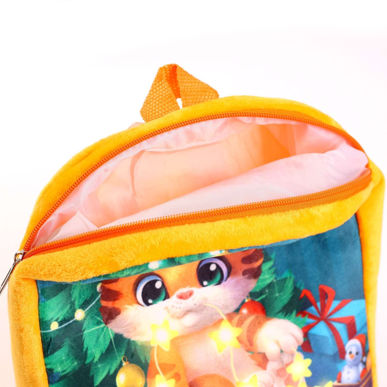Детский рюкзак Milo Toys плюшевый Котик у елки 26х24 см - фото 5