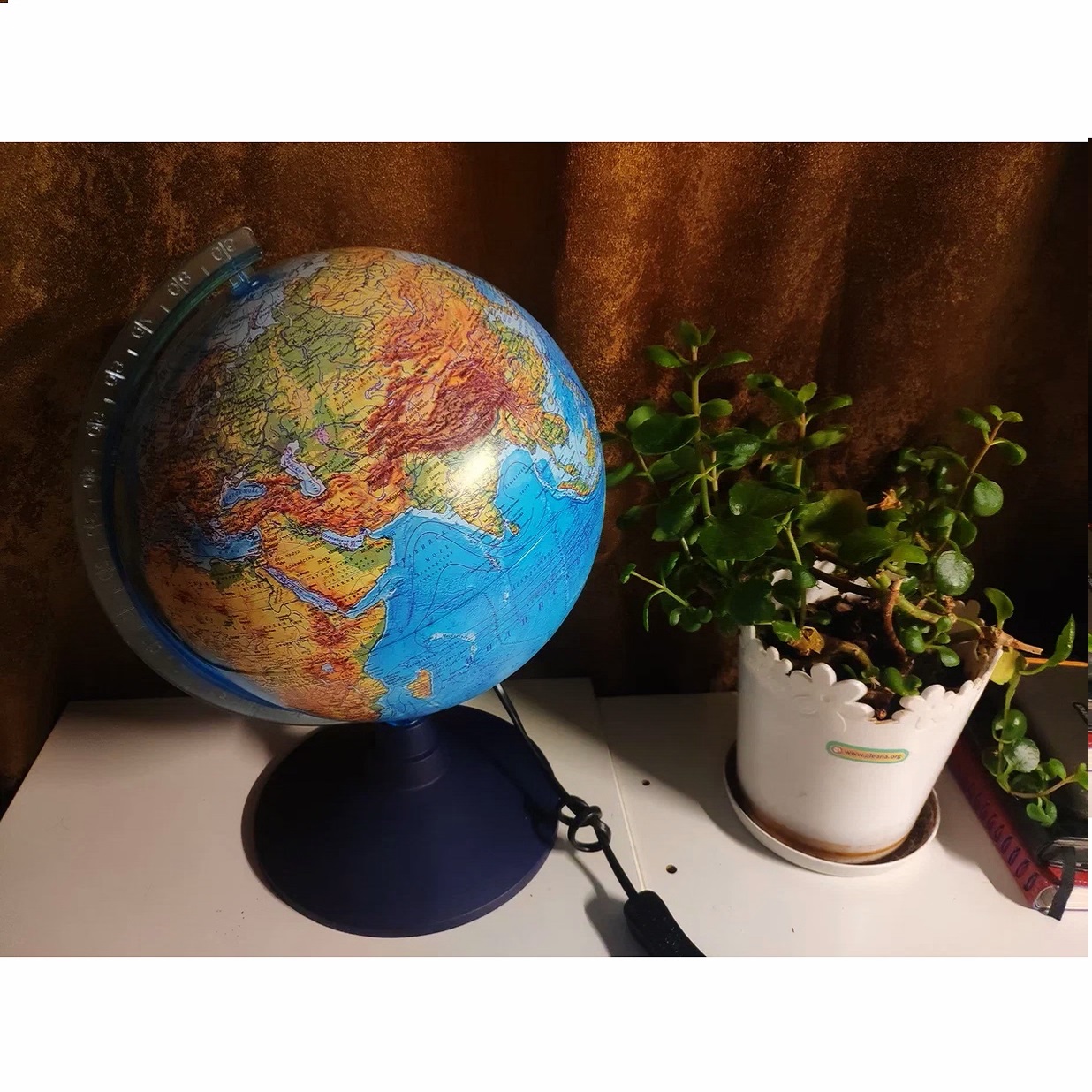 Глобус Globen Земли физический-политический с LED-подсветкой диаметр 21 см - фото 4