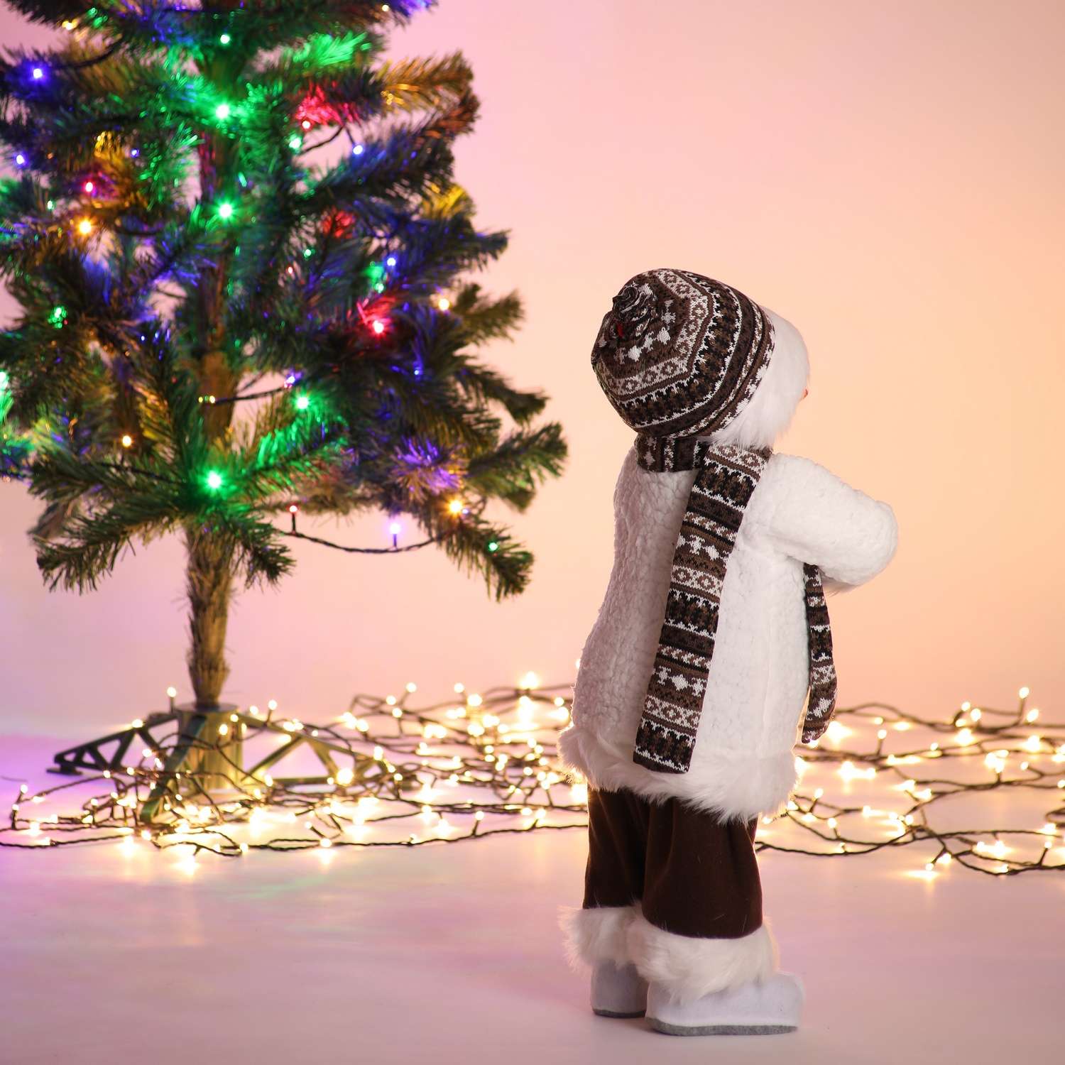 Фигура декоративная BABY STYLE Снеговик белый костюм коричневые штаны 60 см - фото 5