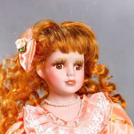 Кукла коллекционная Зимнее волшебство керамика «Малышка Зоя в кремово-розовом платье с сумочкой» 40 см