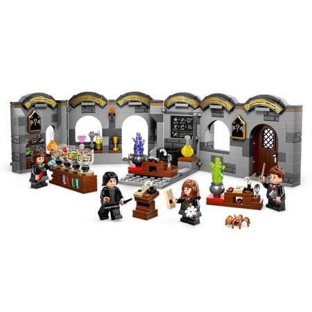 Конструктор LEGO Harry Potter Замок Хогвартс Класс зелий 76431